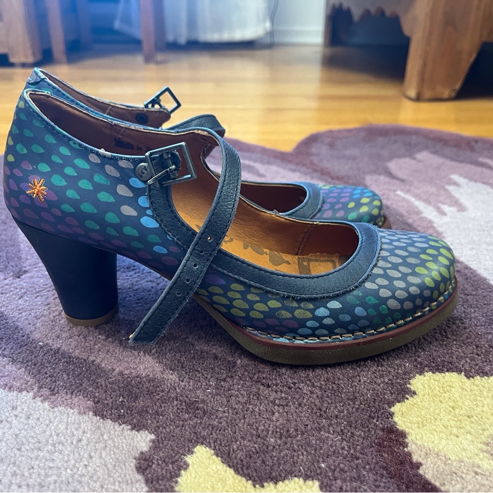 Art Class Leather Blue and Green Heels with Chunky Heel and Buckled Strap